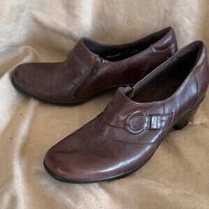 Clark's Women's Brown Shoes sz 8M Side Zip Leather Upper